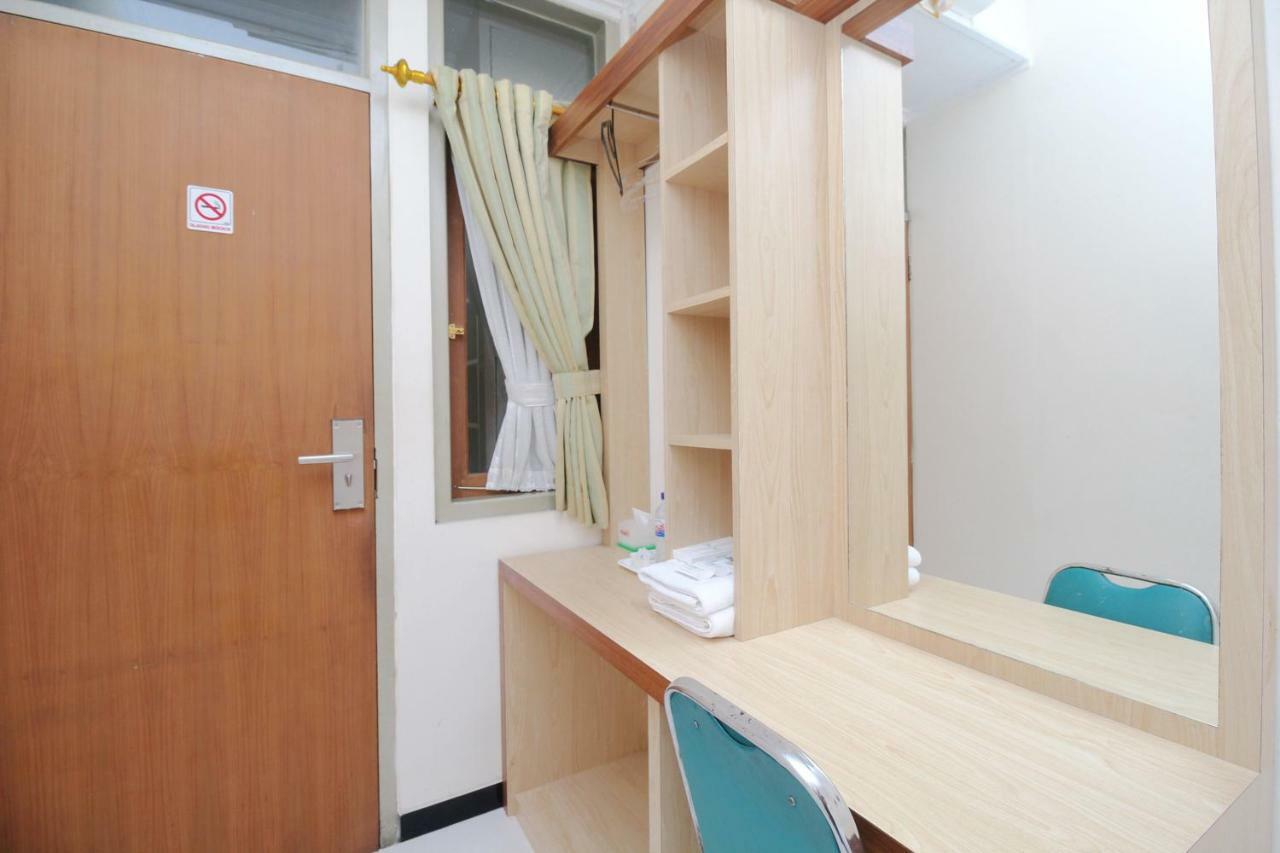 Hotel Myzone Homtel à Semarang Extérieur photo